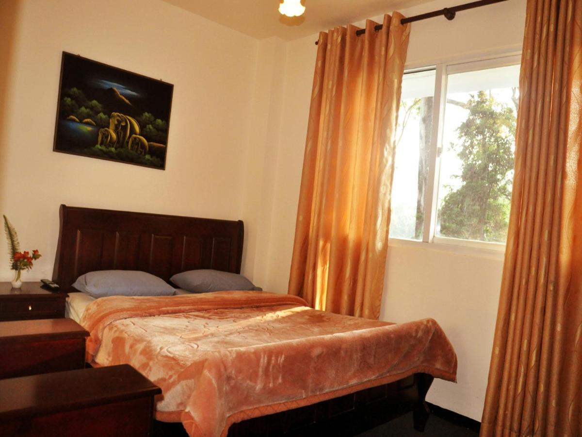 New Tour Inn Нувара Елия Стая снимка